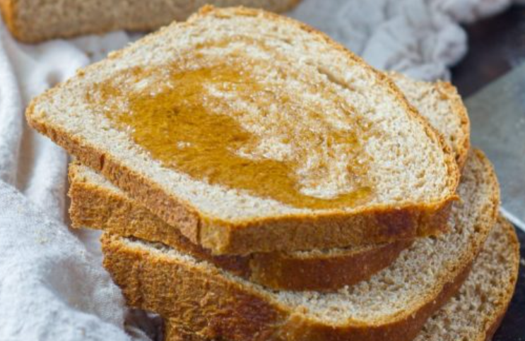 SANDWICH BREAD WITH HONEY